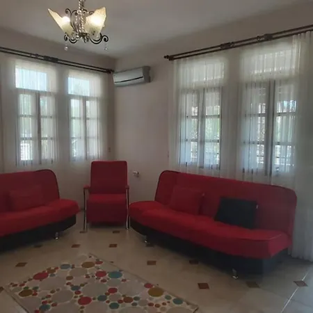 Peaceful House Дом отдыха *